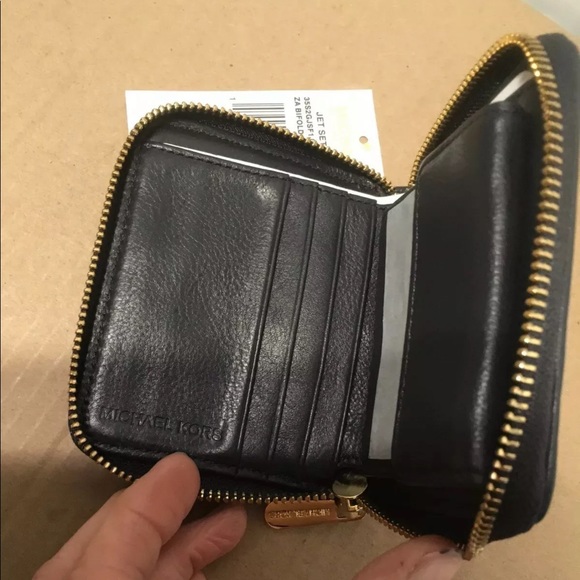 Michael Kors Jet Set Navy Blue Bifold Wallet NWT ✅Offers Welcome - Picture 7 of 7
